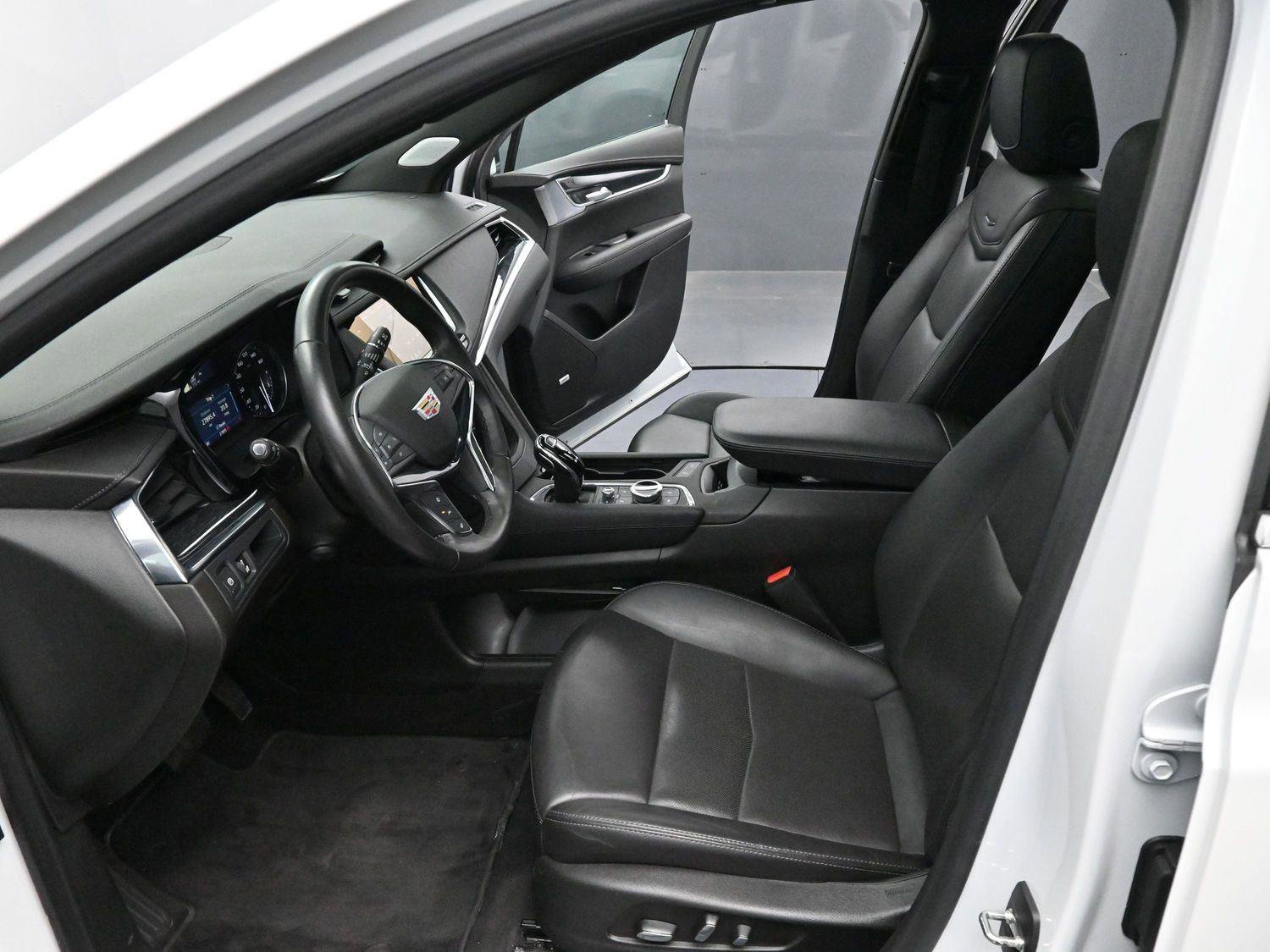 Certified 2023 Cadillac XT5 Premium Luxury image 11