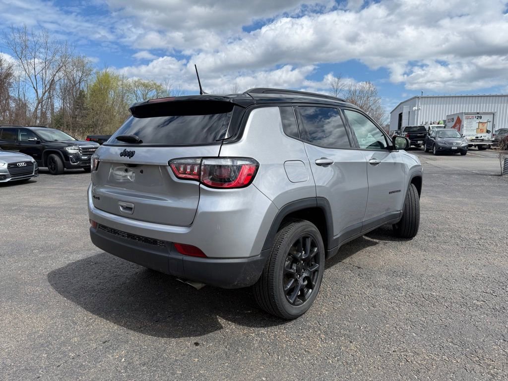 Used 2022 Jeep Compass Altitude image 11