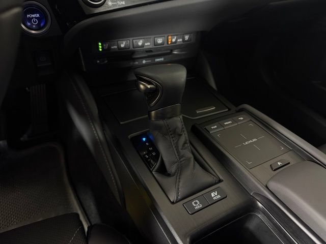 Certified 2022 Lexus ES 300h Ultra Luxury w/ Accessory Package 2 FWD image 23