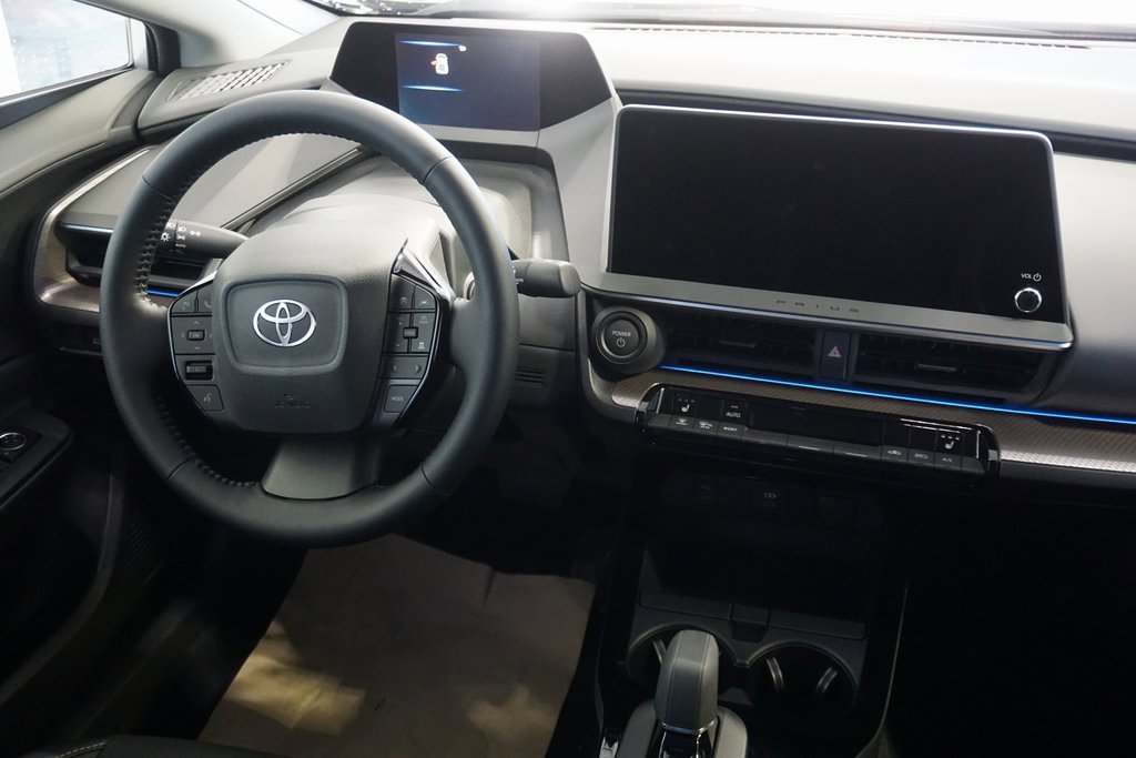 New 2026 Toyota Prius XLE image 30
