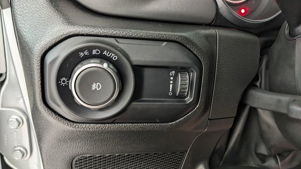 Used 2023 Jeep Wrangler Willys image 20