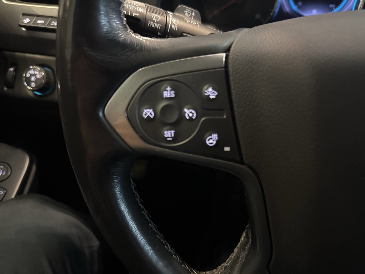 Used 2018 Chevrolet Tahoe Premier image 35