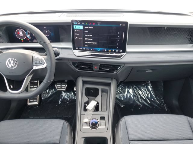 New 2026 Volkswagen Tiguan SE R-Line AWD/4WD image 14