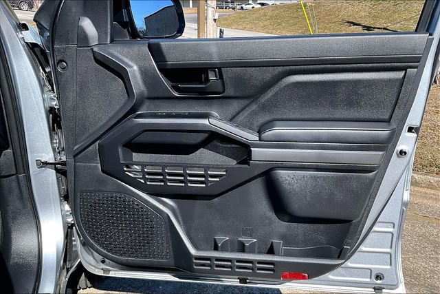 Used 2025 Toyota Tacoma SR5 image 25