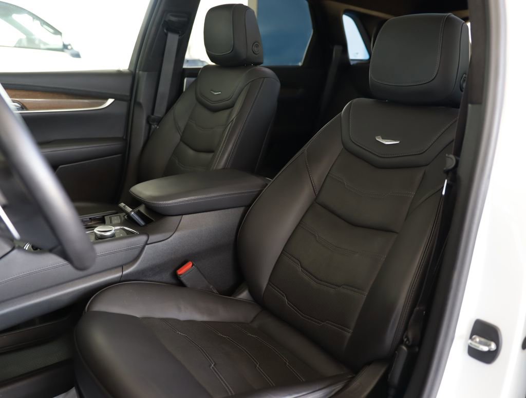Used 2023 Cadillac XT5 Sportv w/ Platinum Package image 24