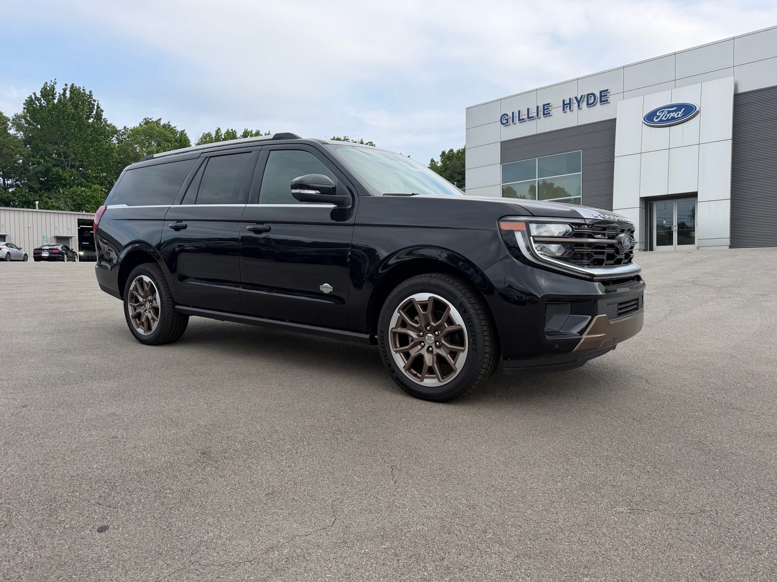 New 2026 Ford Expedition Max King Ranch AWD/4WD image 2