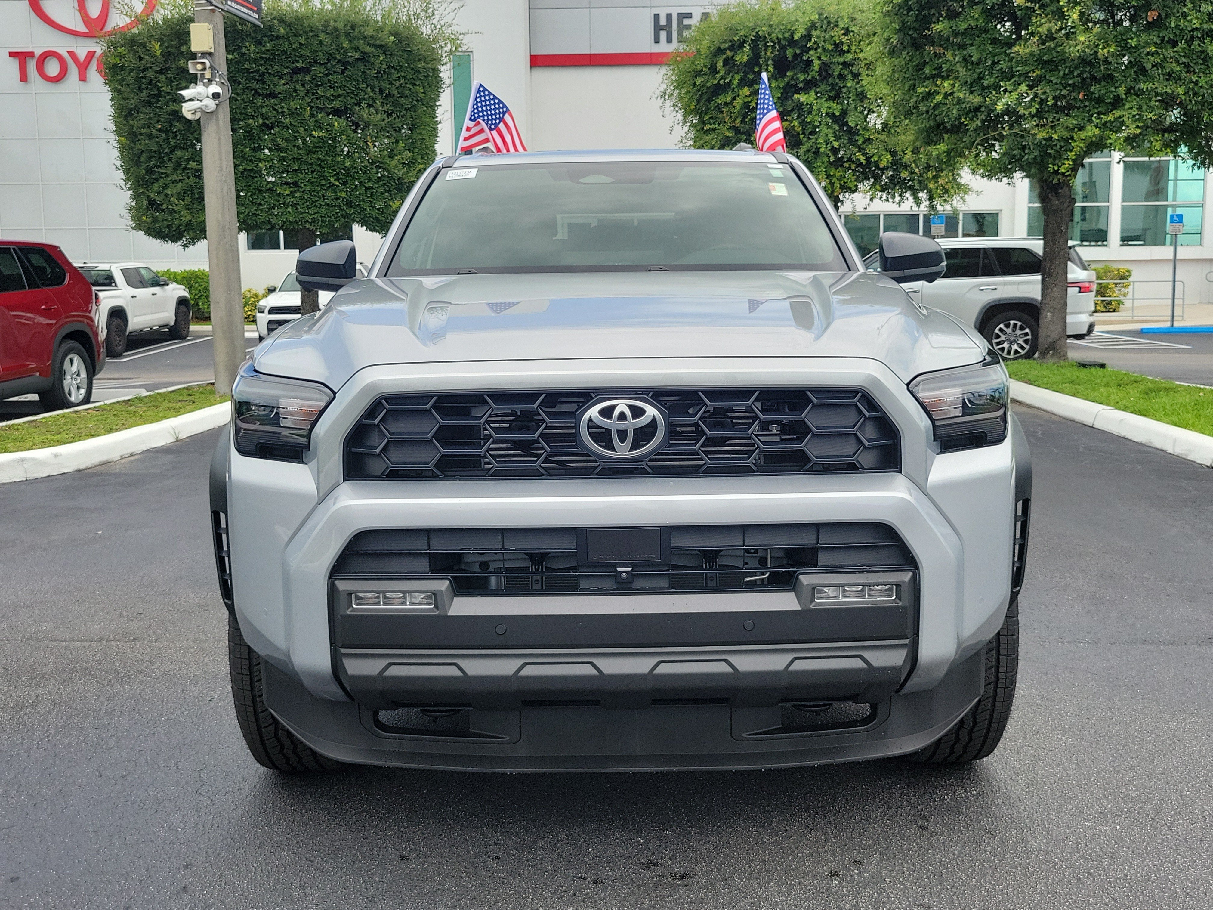 Used 2026 Toyota 4Runner SR5 AWD/4WD image 4