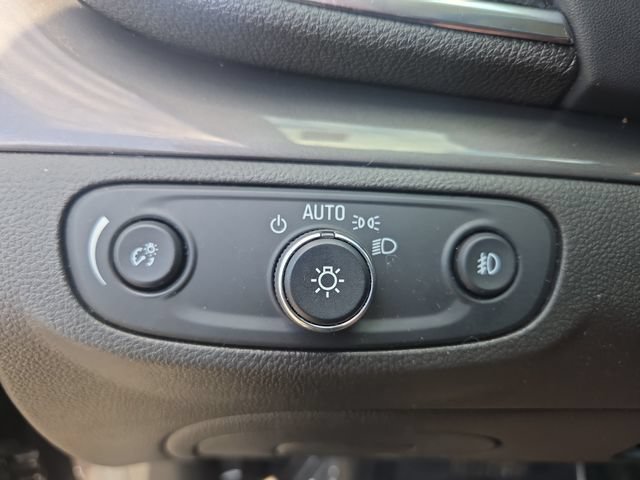Used 2017 Buick Encore Sport Touring FWD image 18