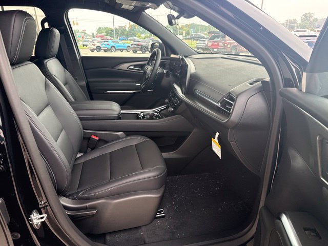 New 2026 Chevrolet Traverse LT w/ Driver Confidence Package AWD/4WD image 34