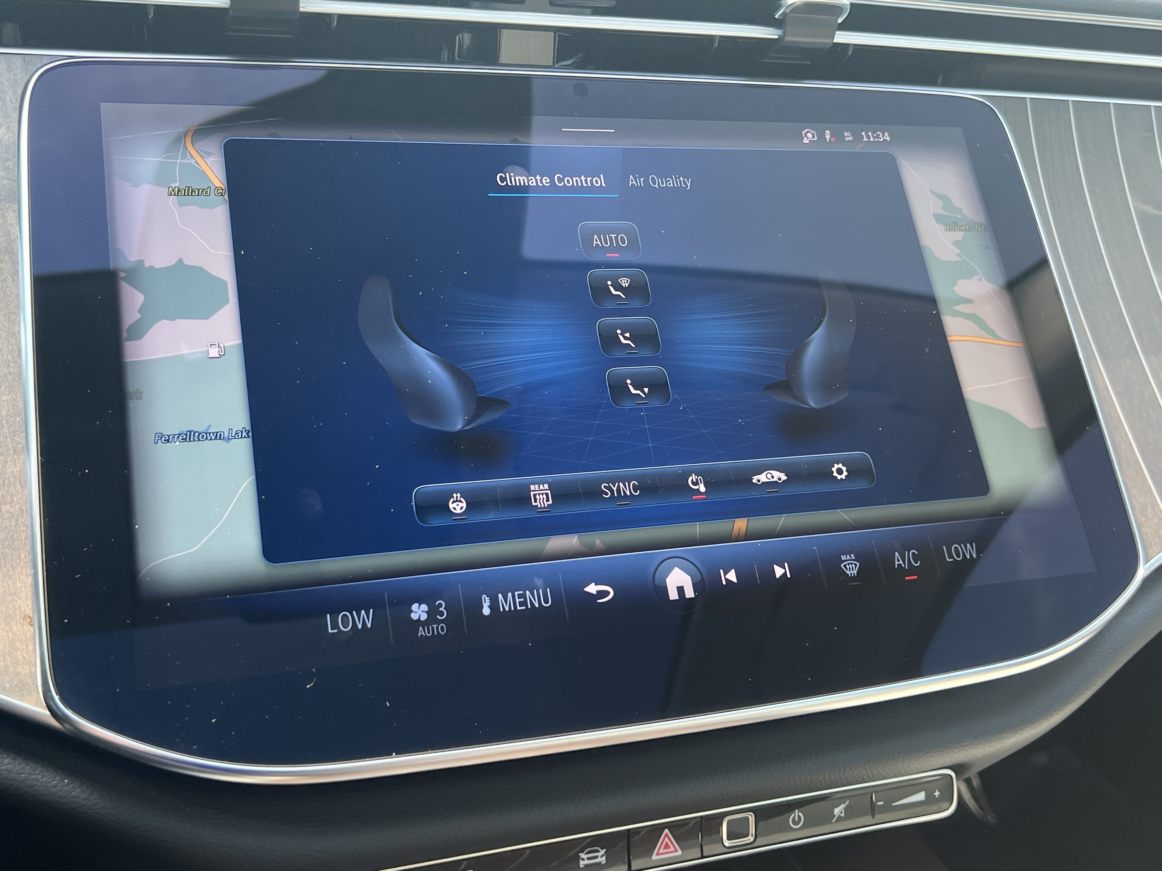 Used 2025 Mercedes-Benz E 350 4MATIC Sedan image 29