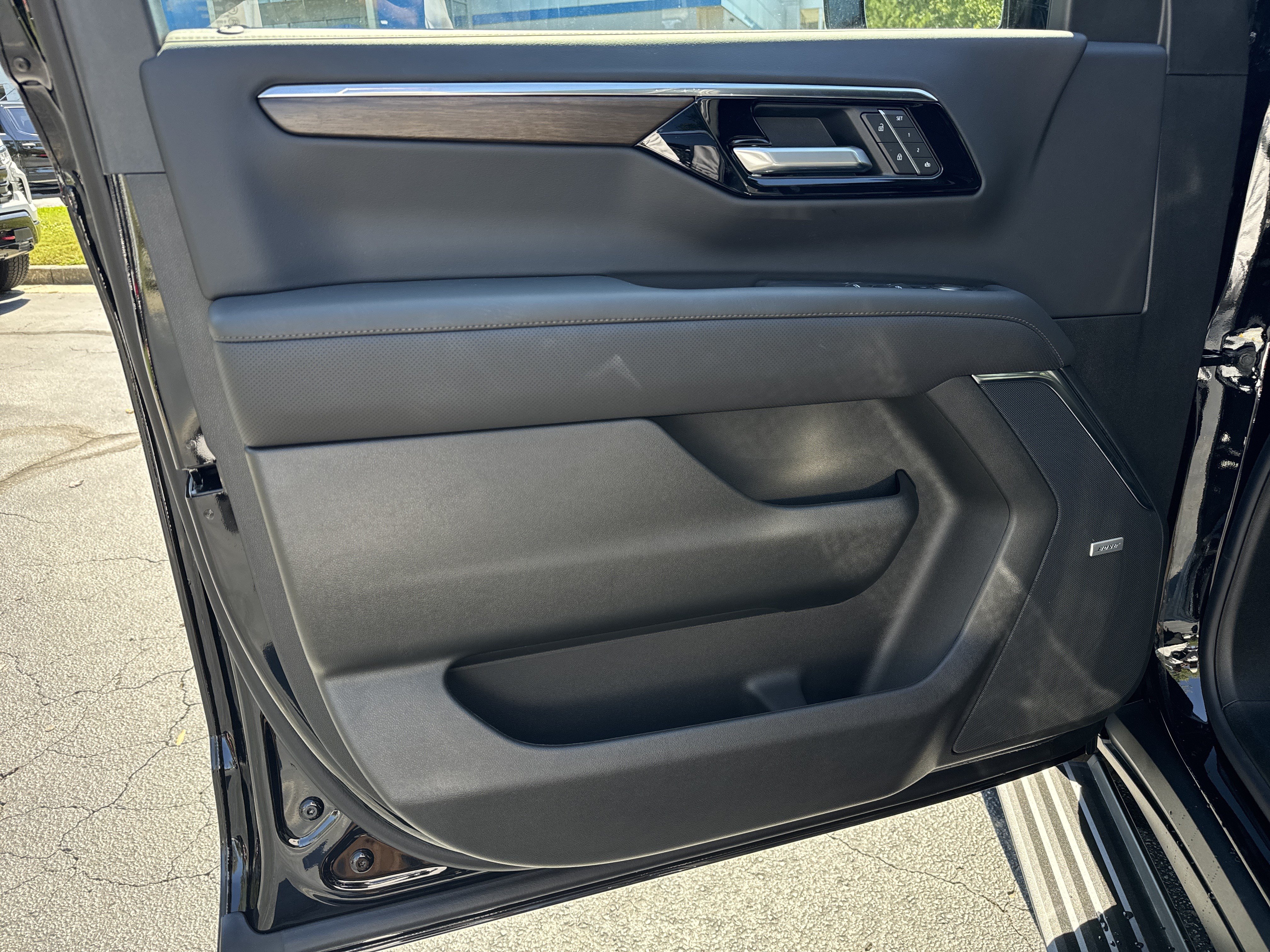 New 2026 Chevrolet Tahoe High Country AWD/4WD image 10
