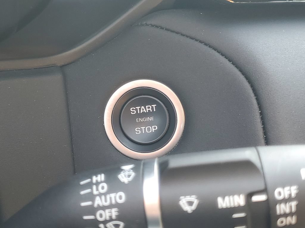 Used 2025 Land Rover Range Rover Velar S AWD/4WD image 20