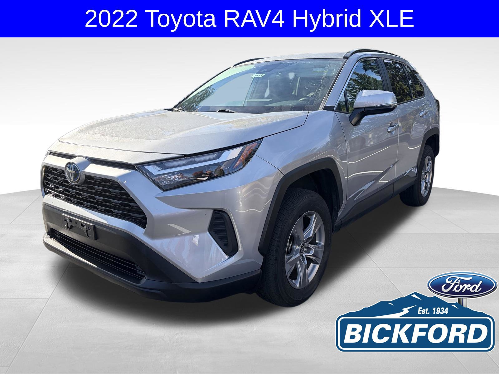 Used 2022 Toyota RAV4 XLE w/ Convenience Package AWD/4WD image 1