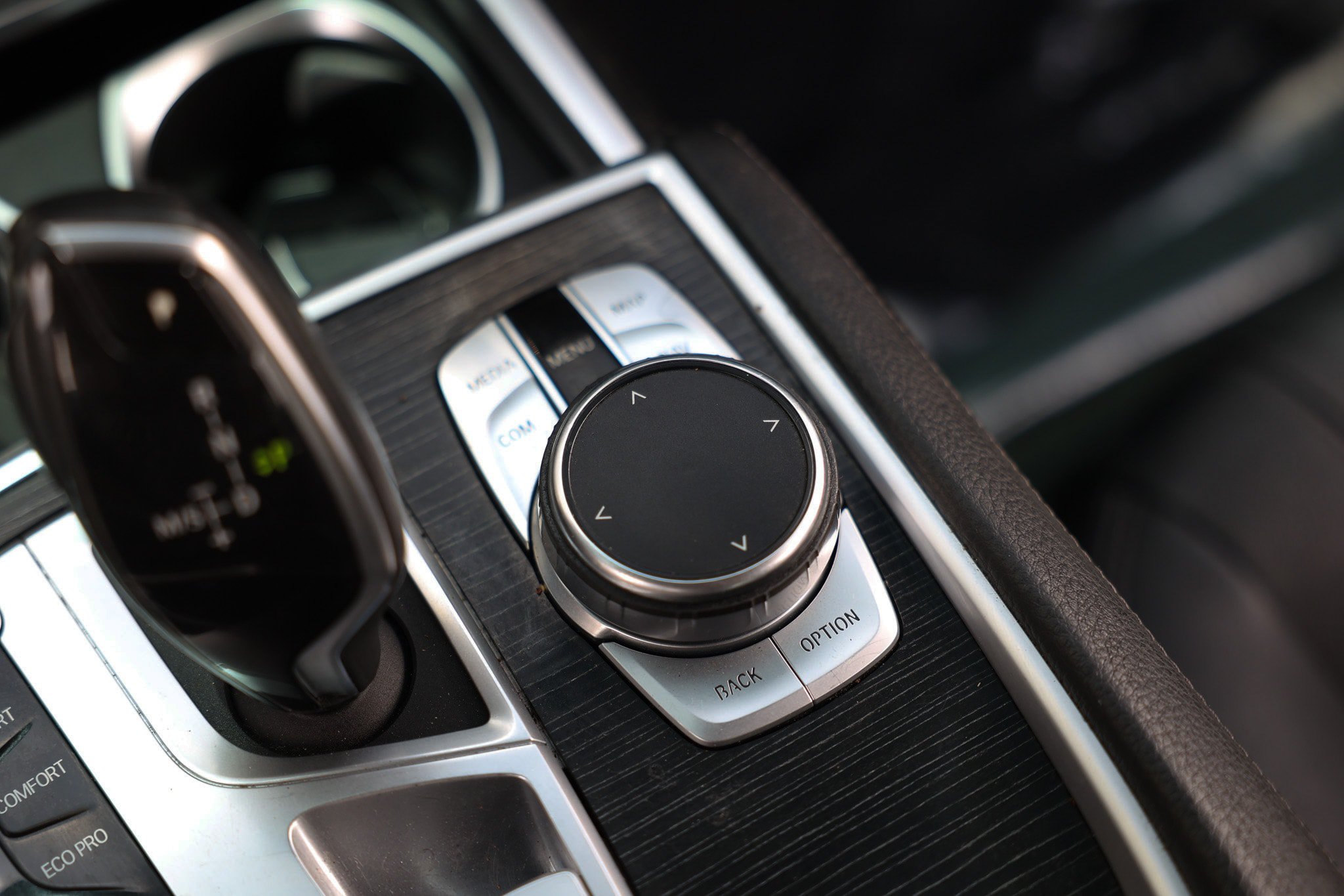 Used 2019 BMW 740i w/ M Sport Package RWD image 46