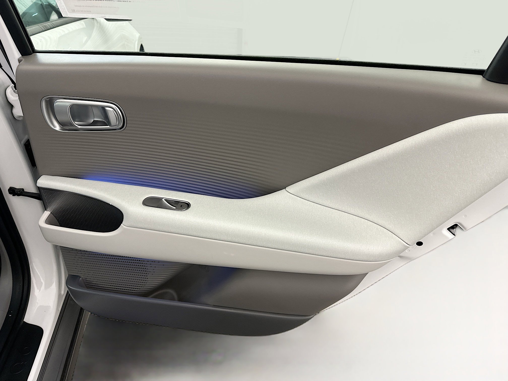 Used 2023 Hyundai Ioniq 6 SEL w/ Cargo Package image 32