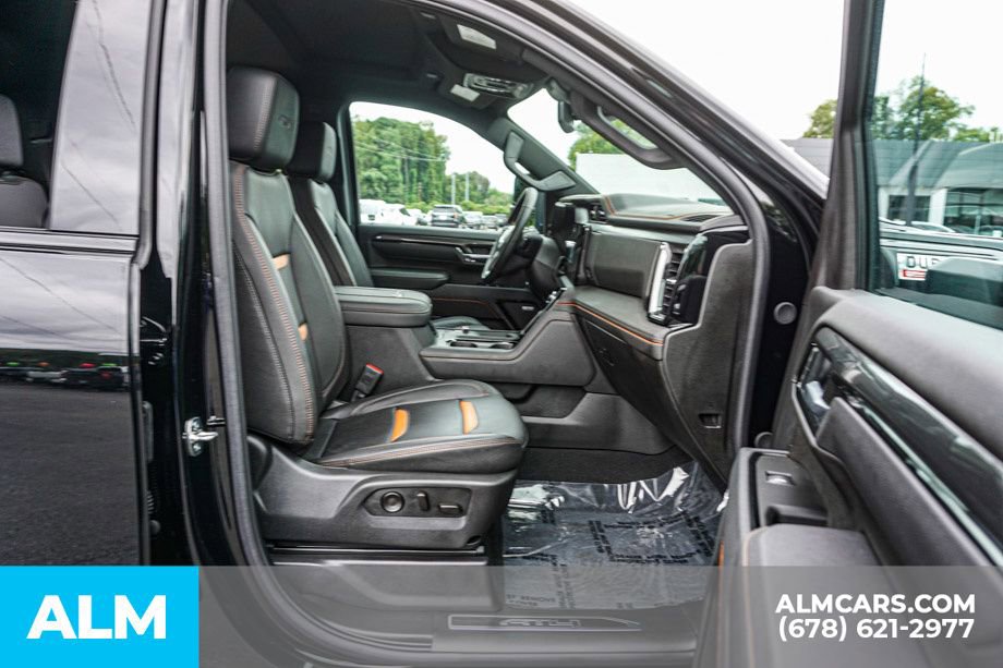 Used 2025 GMC Sierra 2500 AT4 image 23