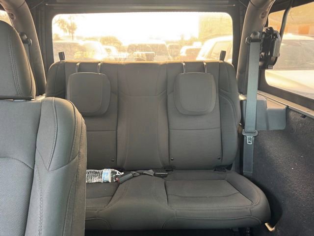 Used 2021 Jeep Wrangler Sport AWD/4WD image 7