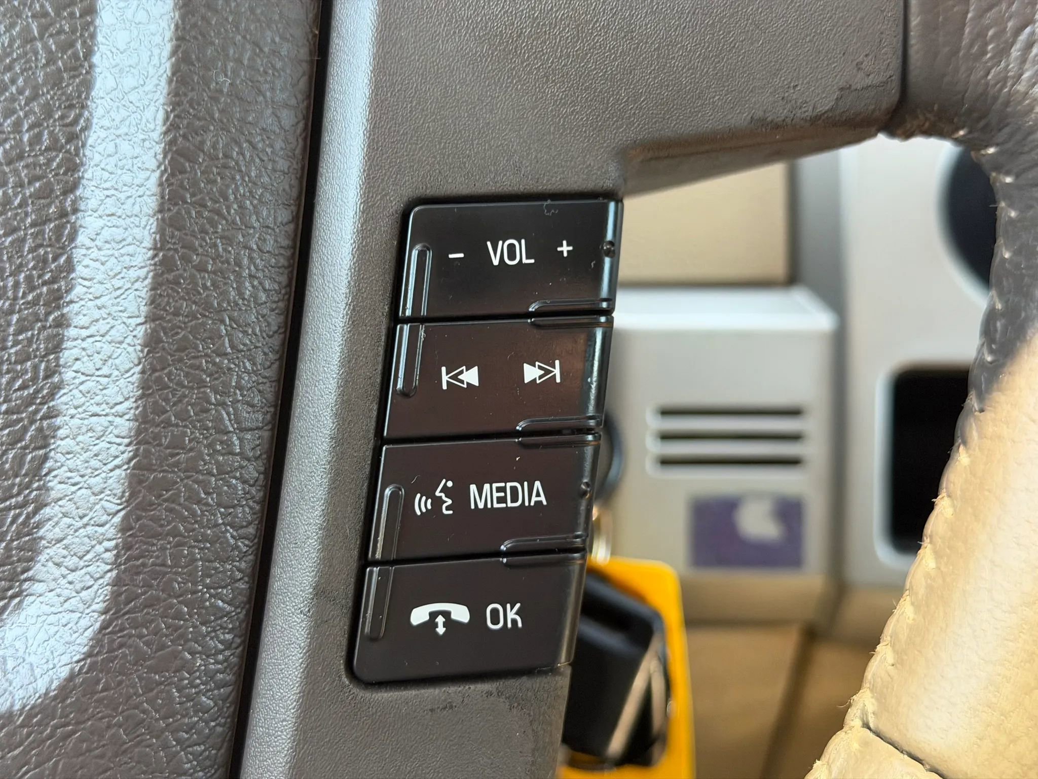Used 2010 Ford F150 Lariat AWD/4WD image 37