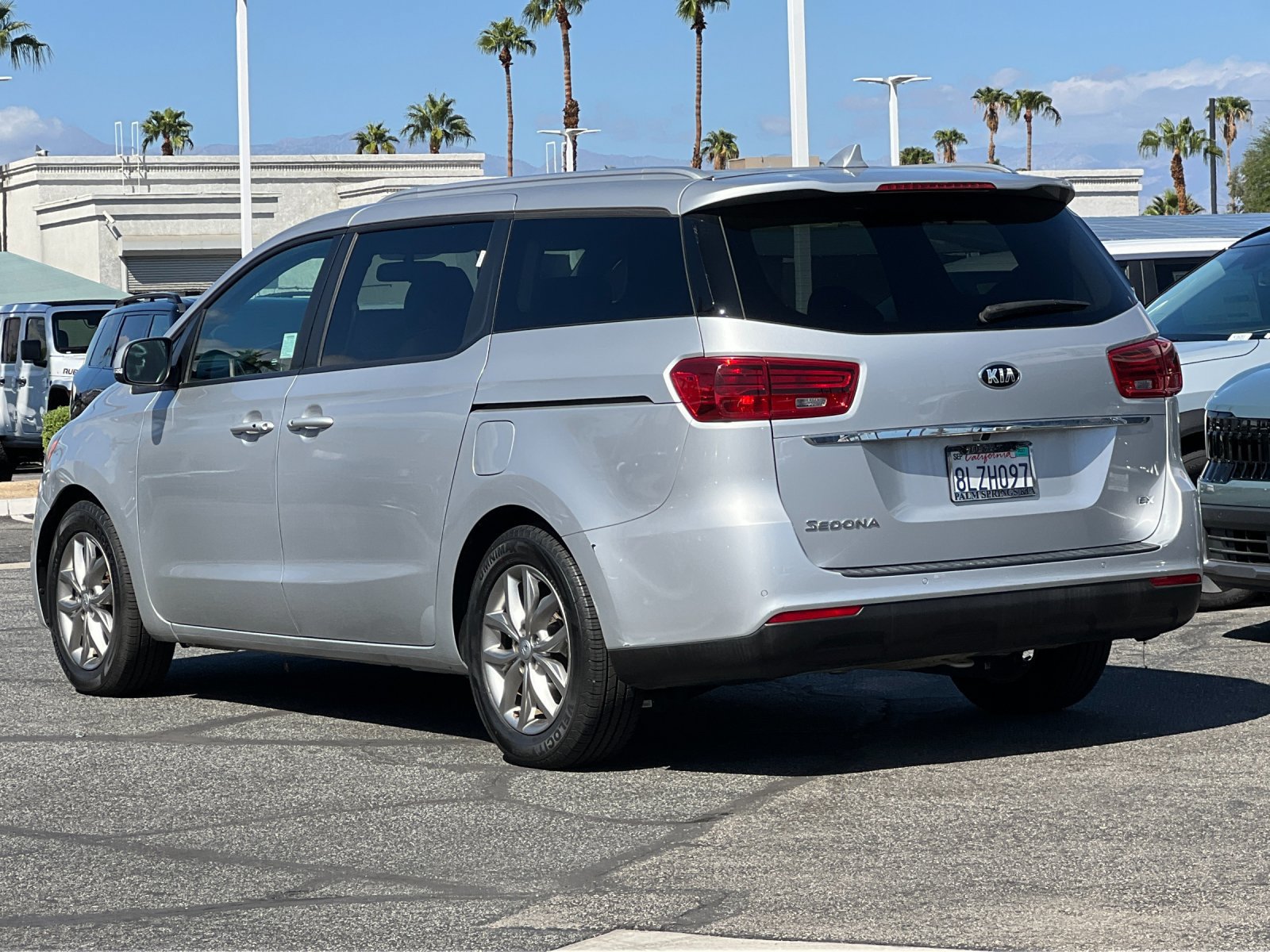 Used 2019 Kia Sedona EX FWD image 5