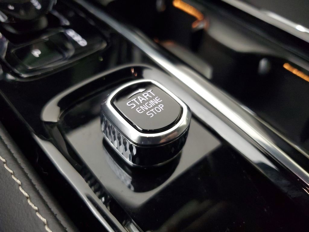 Used 2024 Volvo V60 T8 Polestar w/ Protection Package Premier image 35