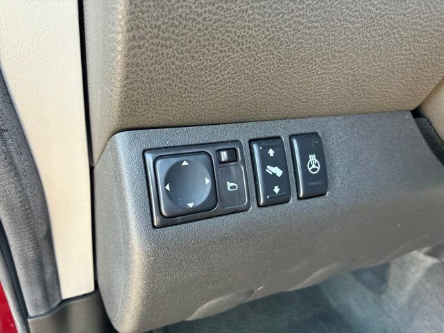 Used 2008 Nissan Pathfinder LE AWD/4WD image 8