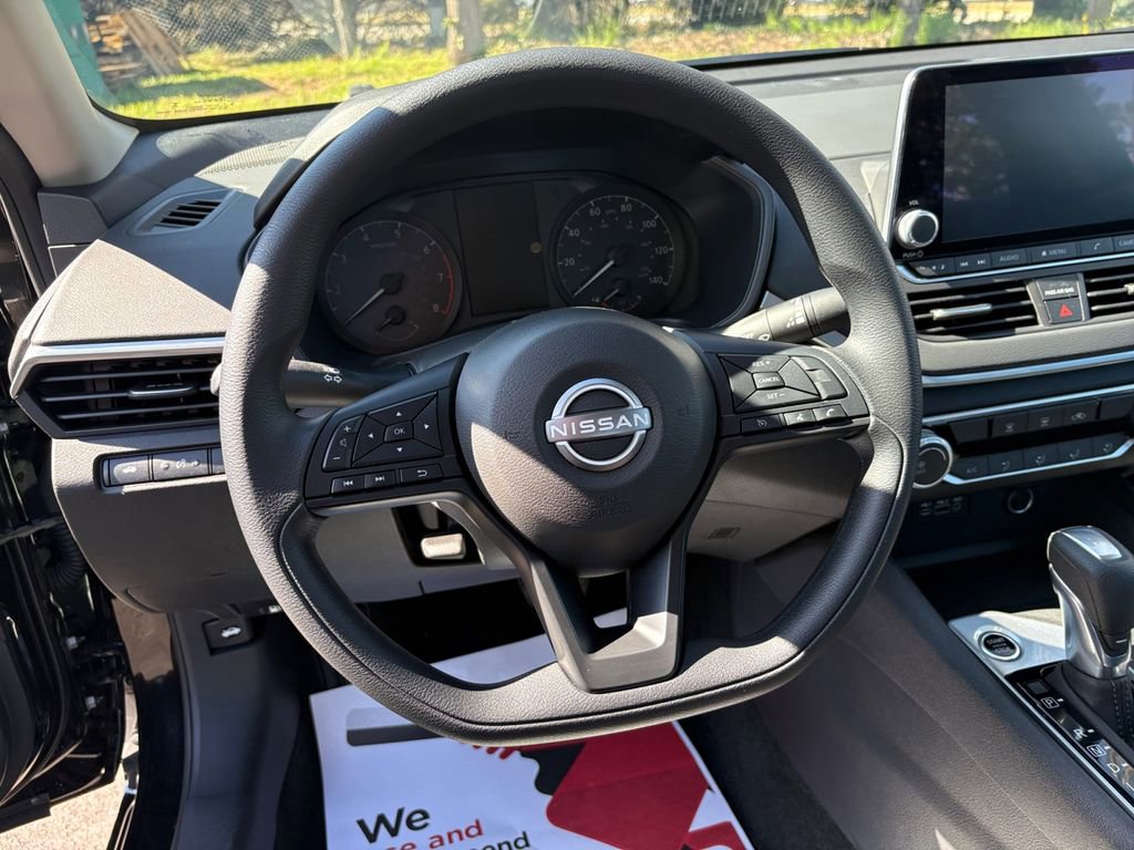 Used 2025 Nissan Altima 2.5 S image 15