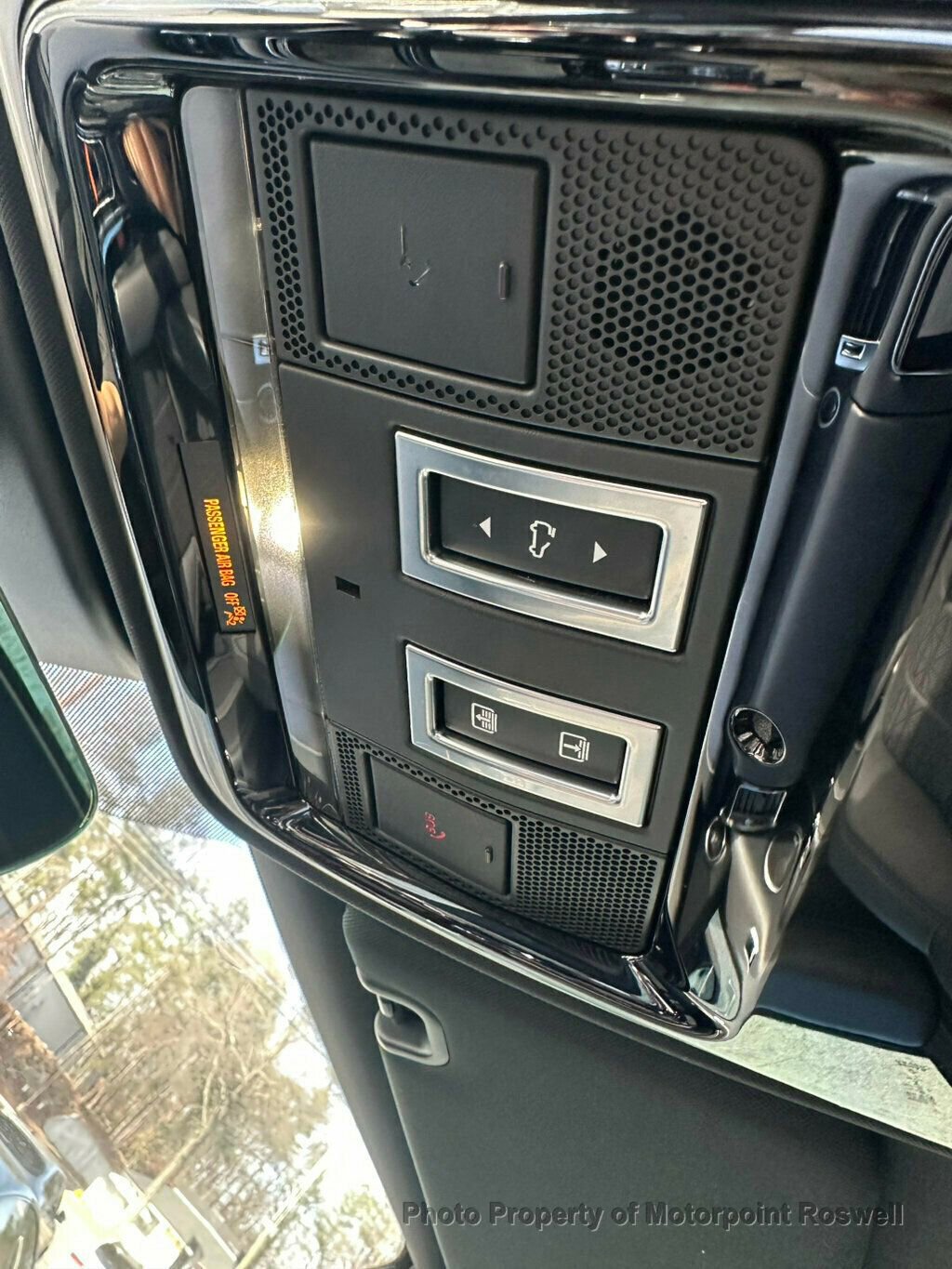 Used 2018 Land Rover Range Rover Sport HSE Dynamic image 26