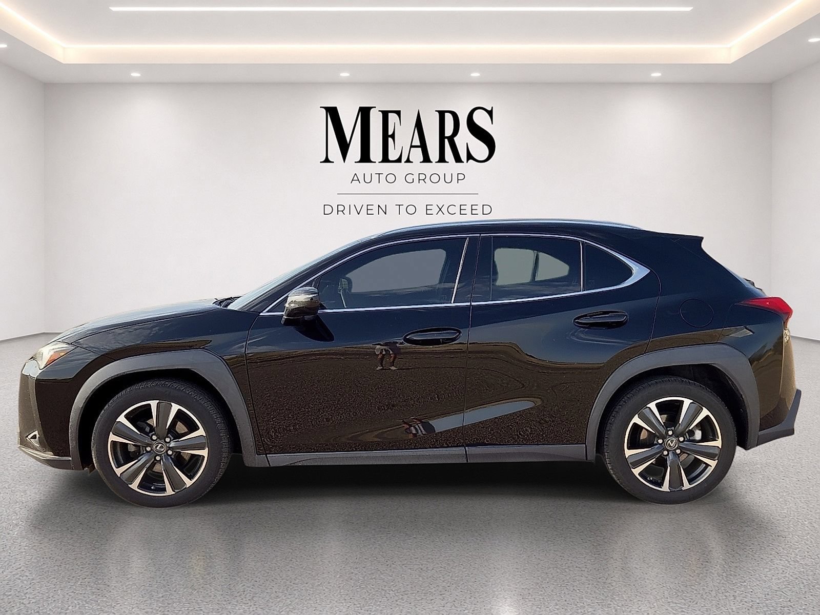 Used 2019 Lexus UX 200 w/ Accessory Package 2 FWD image 2