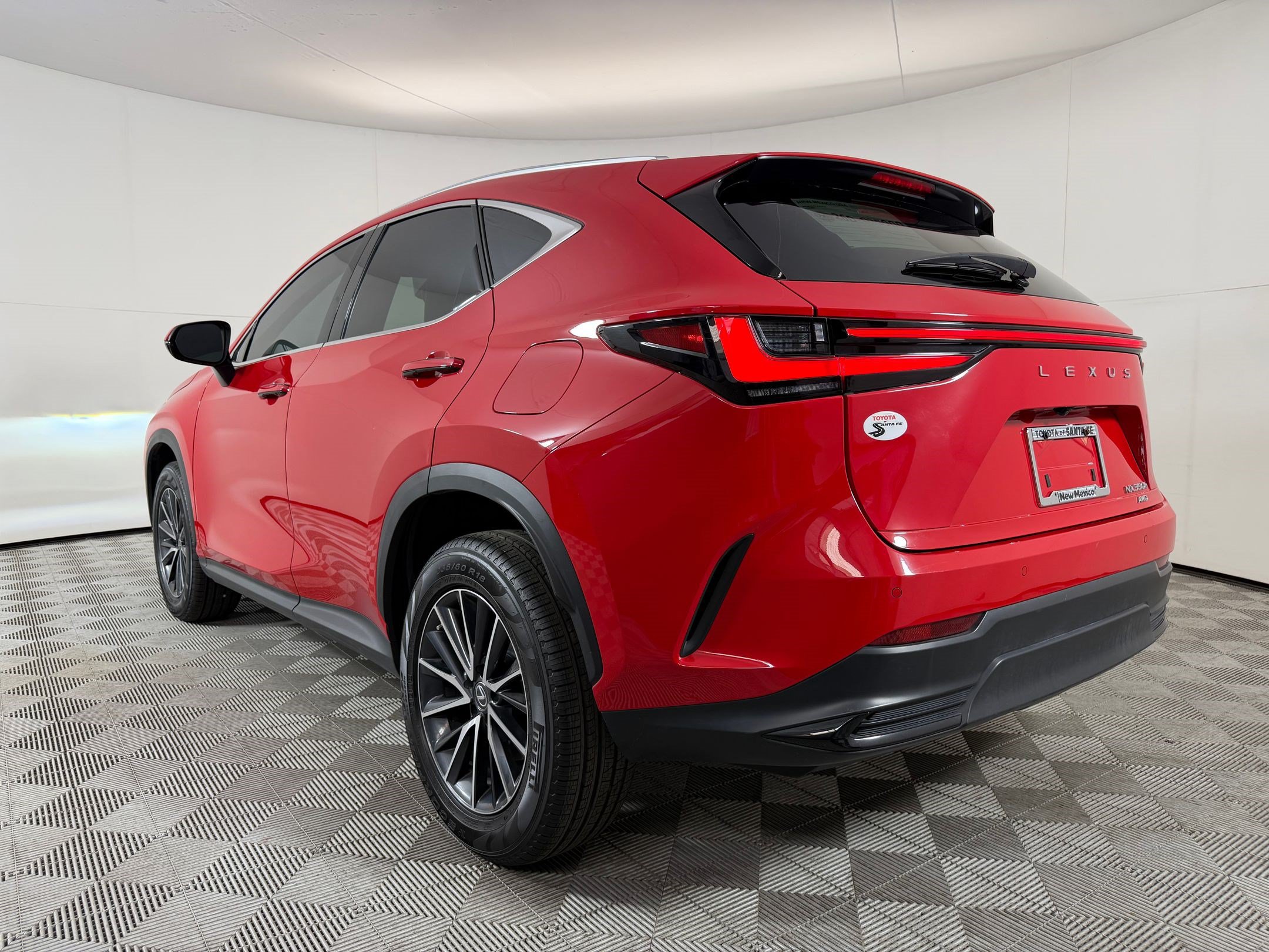 Used 2023 Lexus NX 350h AWD image 3
