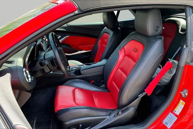 Used 2018 Chevrolet Camaro SS RWD image 11