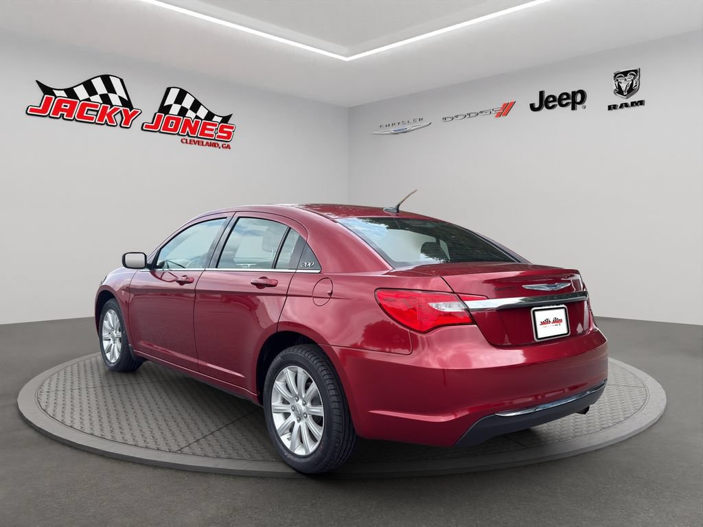Used 2013 Chrysler 200 Touring FWD image 6