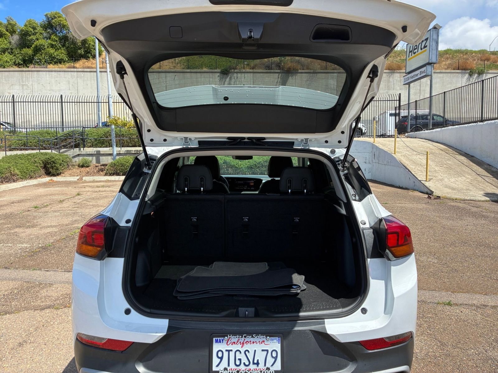 Used 2025 Buick Encore GX Preferred image 30