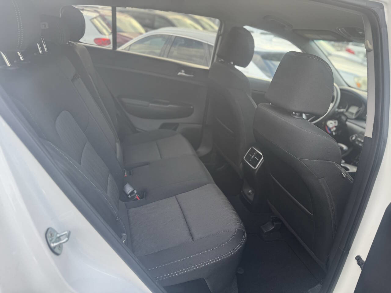 Used 2019 Kia Sportage LX FWD image 5