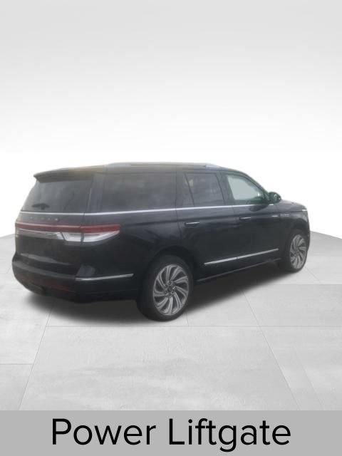 Certified 2023 Lincoln Navigator Reserve AWD/4WD image 10