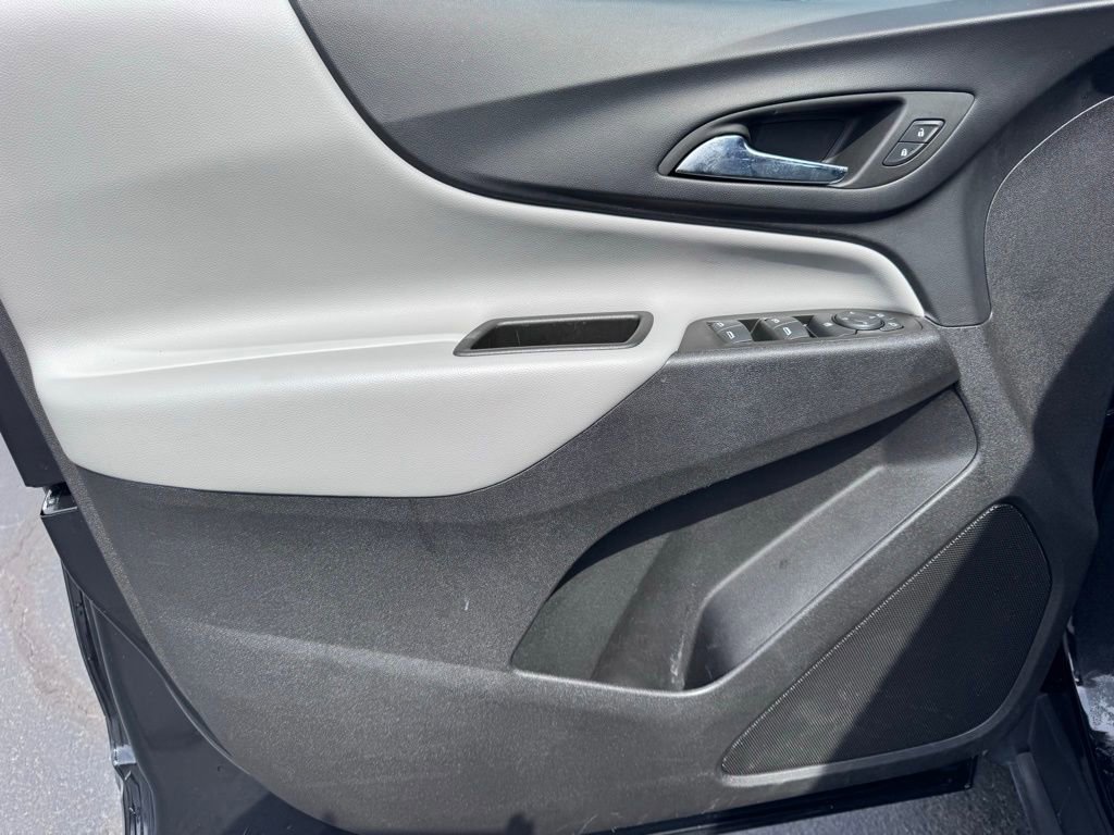 Used 2024 Chevrolet Equinox LS AWD/4WD image 21