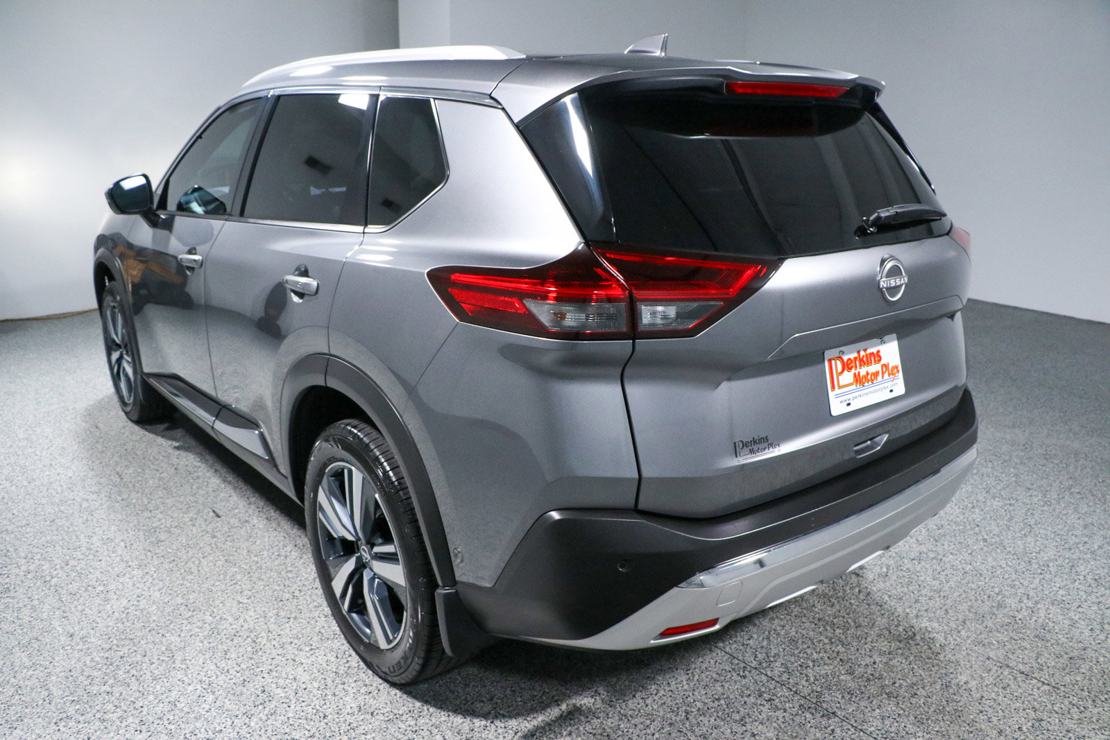 Used 2023 Nissan Rogue Platinum w/ Platinum Premium Package image 9