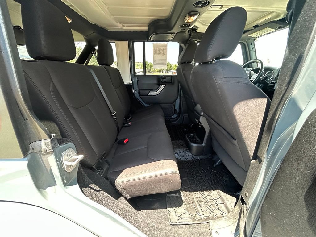 Used 2015 Jeep Wrangler Unlimited Sport w/ Quick Order Package 24S AWD/4WD image 29