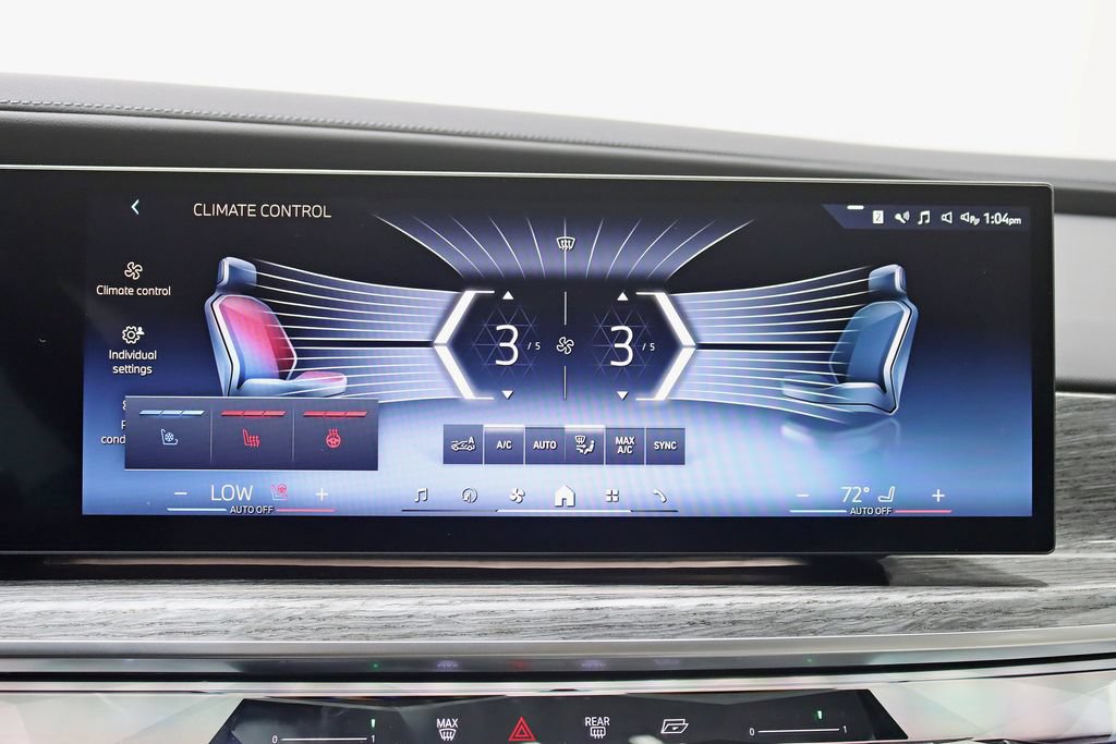 Used 2024 BMW 740i xDrive w/ Premium Package 2 AWD/4WD image 24