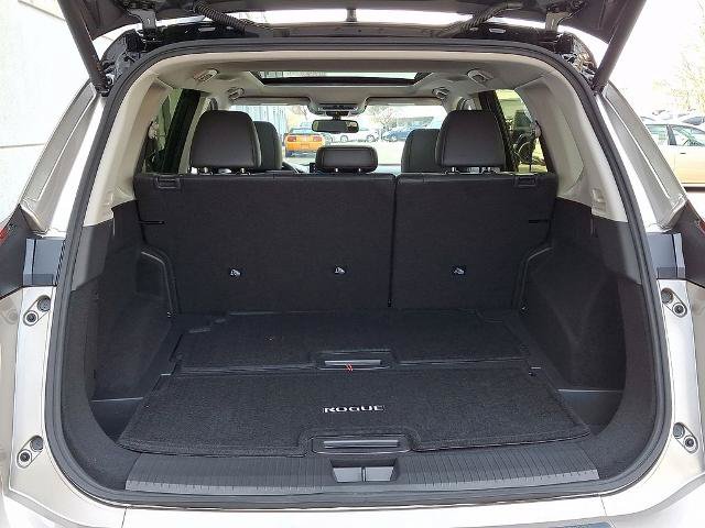 Certified 2025 Nissan Rogue Platinum w/ Platinum Premium Package AWD/4WD image 30