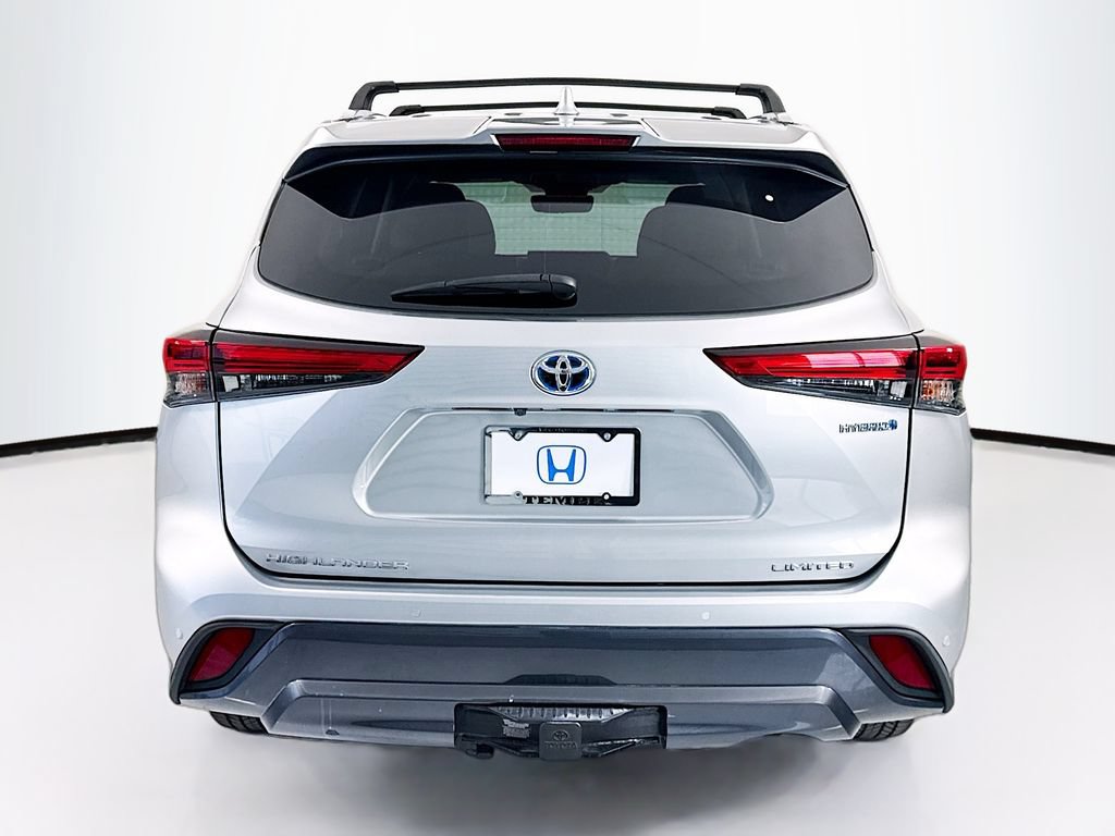 Used 2022 Toyota Highlander Limited FWD image 6