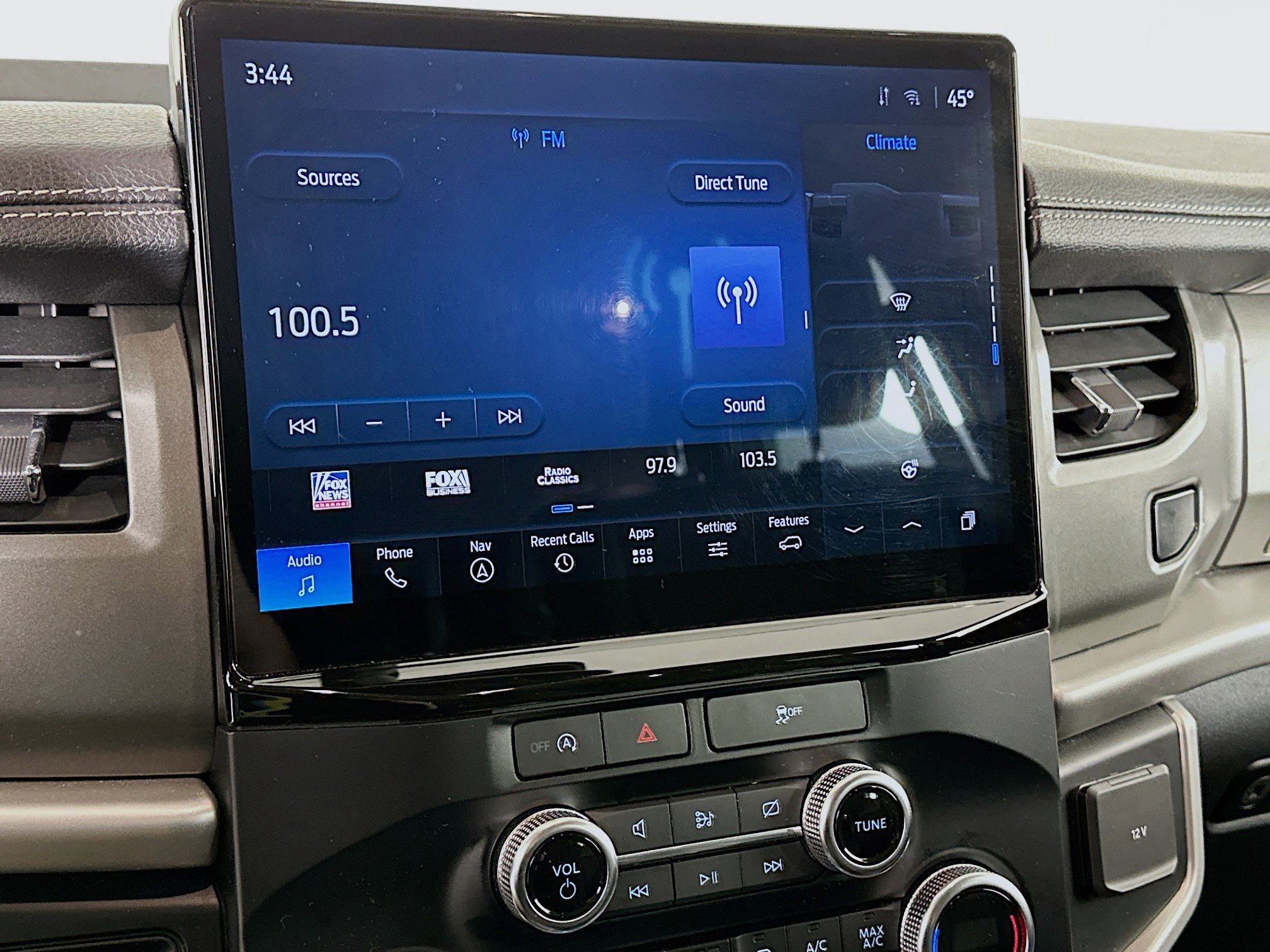 Used 2024 Ford Expedition XLT image 21