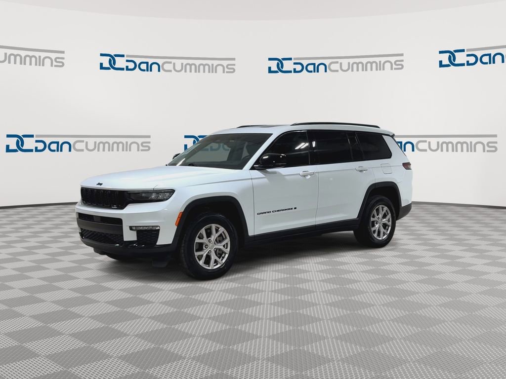 Used 2023 Jeep Grand Cherokee L Limited w/ Black Appearance Package image 4