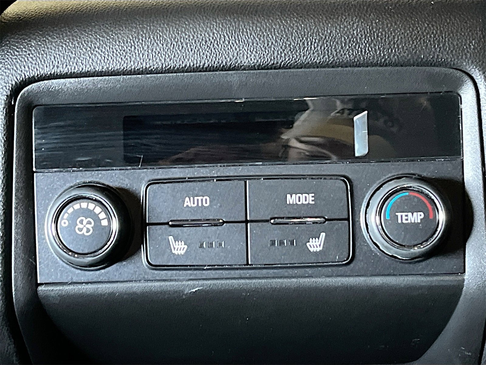 Used 2023 GMC Acadia SLT w/ Preferred Package image 27