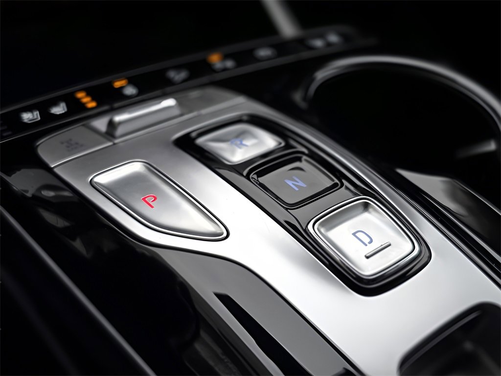 Used 2024 Hyundai Tucson Limited image 38