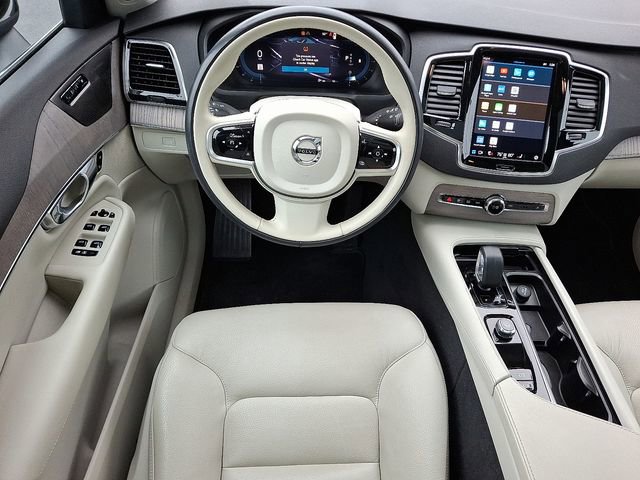 Used 2023 Volvo XC90 B5 Plus w/ Protection Package Premier image 16