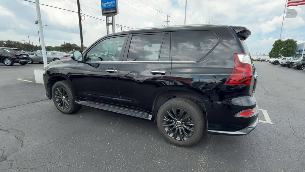Used 2022 Lexus GX 460 Premium w/ Accessory Package AWD/4WD image 6