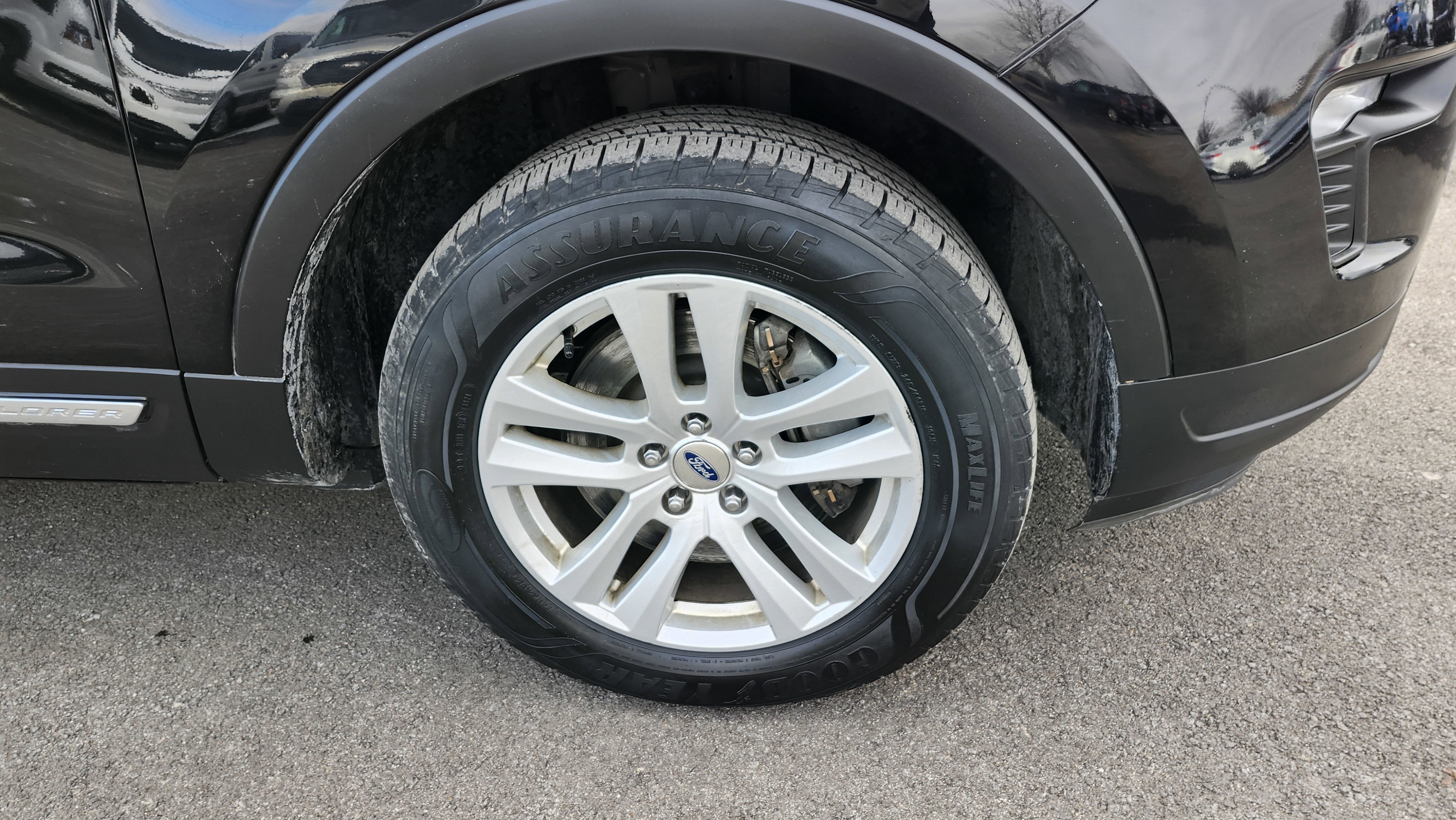 Used 2018 Ford Explorer XLT w/ Equipment Group 201A image 10