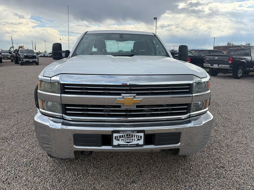 Used 2015 Chevrolet Silverado 2500 W/T AWD/4WD image 3