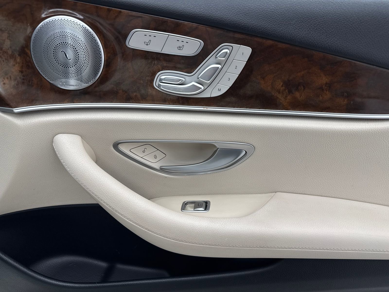 Used 2017 Mercedes-Benz E 300 image 44