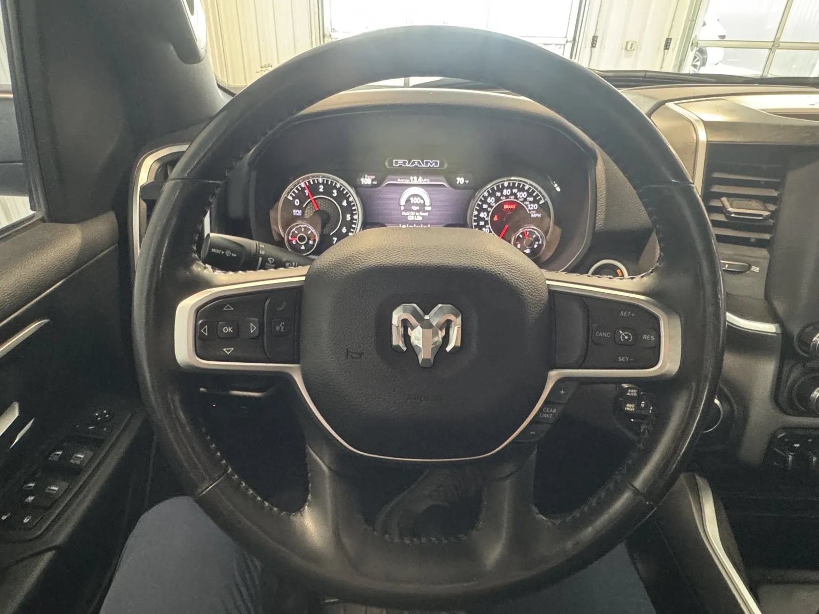 Used 2022 RAM 1500 Big Horn AWD/4WD image 25
